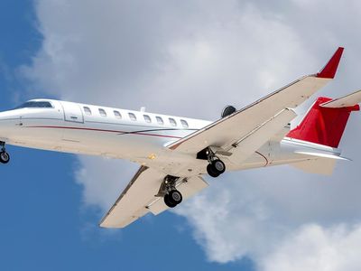 Learjet 45 - фото