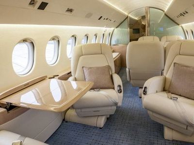 Falcon 900 - фото