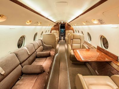 Gulfstream G-200 - фото