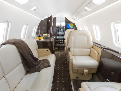 Learjet 60 - фото