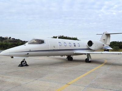 Learjet 31A - фото