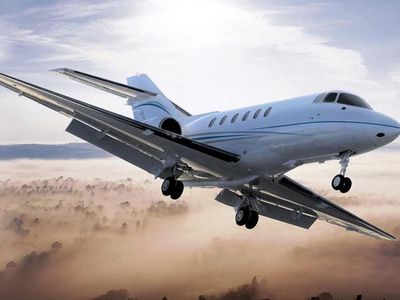 Hawker 750 - фото