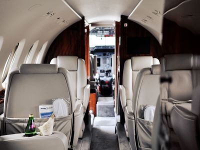 Hawker 750 - фото