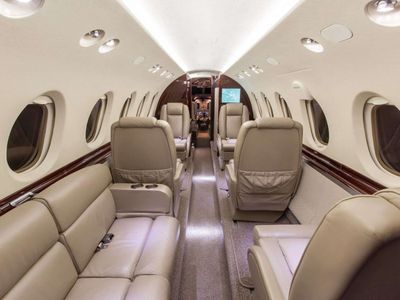 Hawker 700A - фото