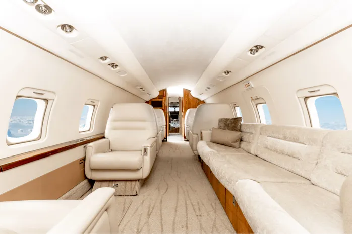 Challenger 604