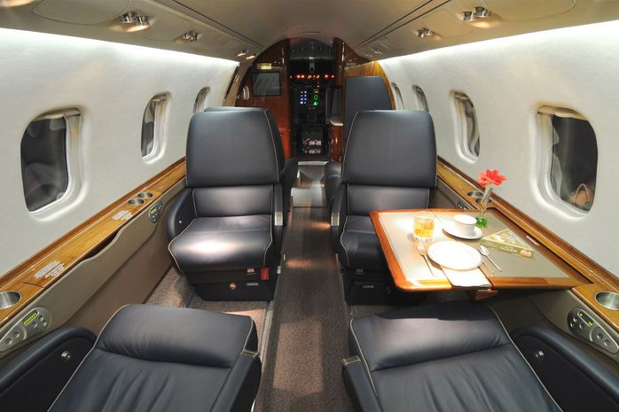 Learjet 60