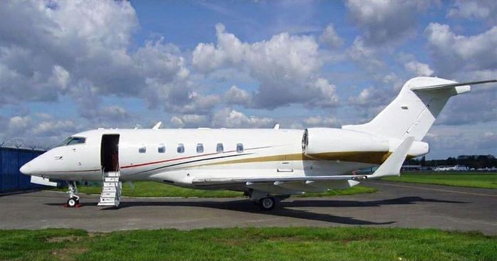 Challenger 300
