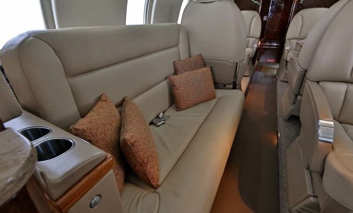 Learjet 60