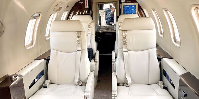 Learjet 40