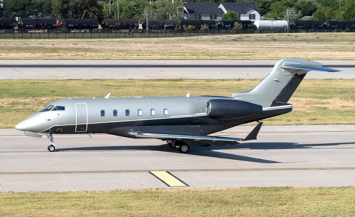 Challenger 300