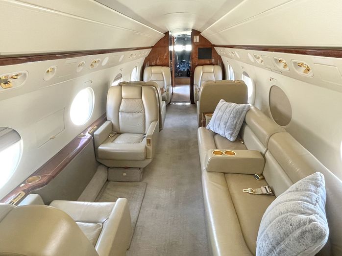 Gulfstream G-550