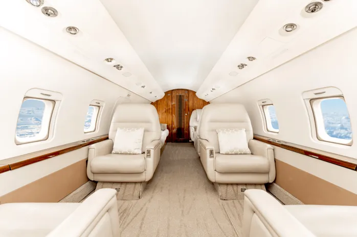 Challenger 604