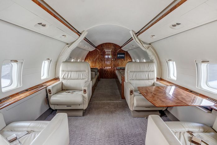 Challenger 604