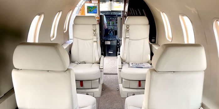 Learjet 40