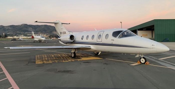 Hawker 400XP