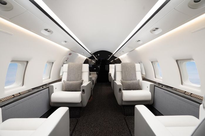 Challenger 604