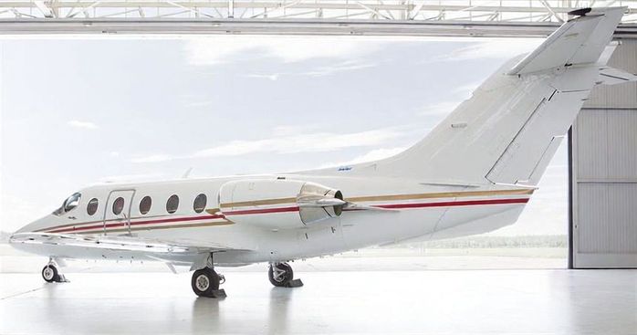 Hawker 400XP
