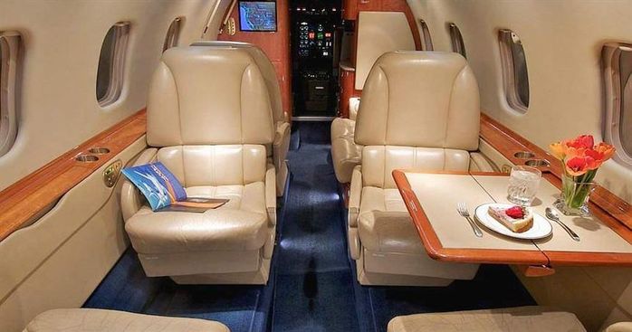 Learjet 60