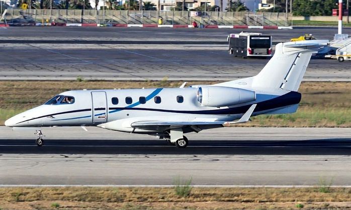 Phenom 300