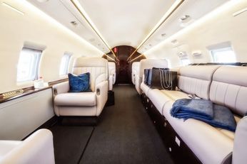 Challenger 604