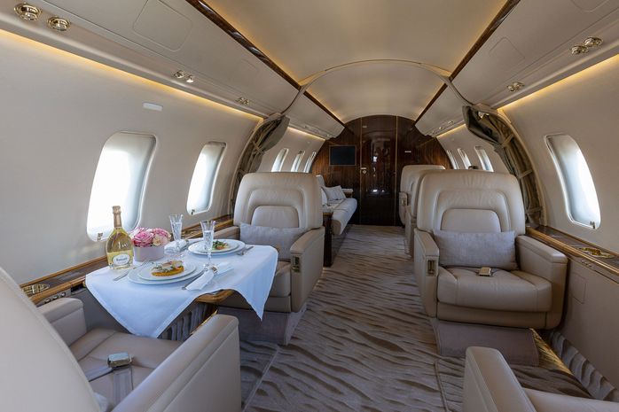 Challenger 605