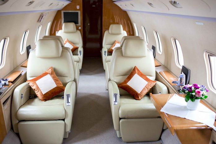 Challenger 300