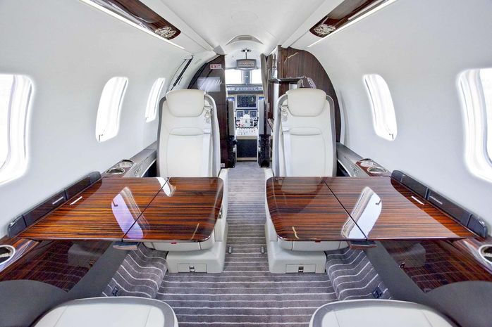 Learjet 40